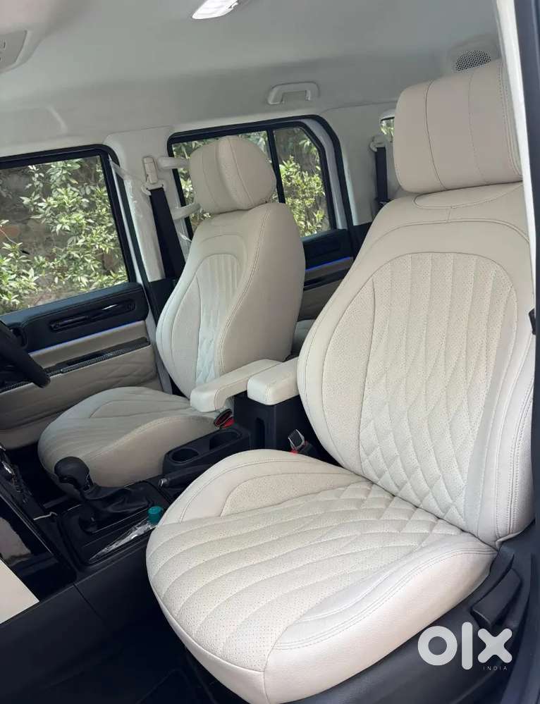 Mahindra Thar Roxx 2025