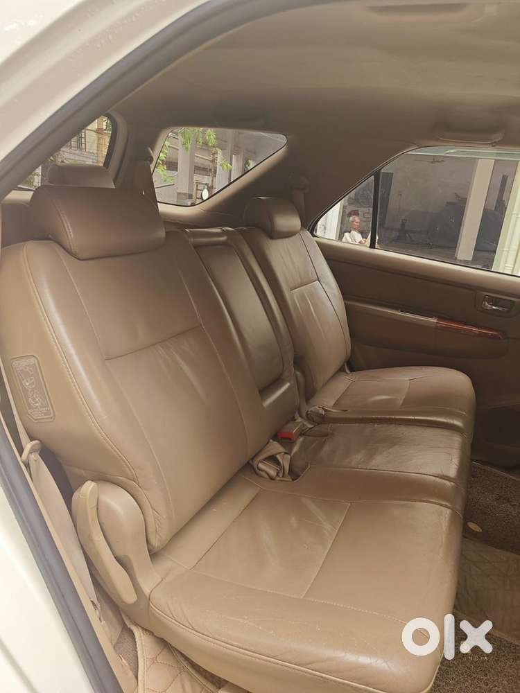 Toyota Fortuner Diesel 2011 Car