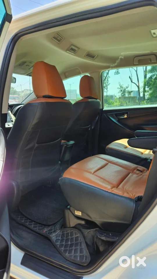 Toyota Innova Crysta [2020-ongoing] 2.4 Gx 7 Str, 2021, Diesel