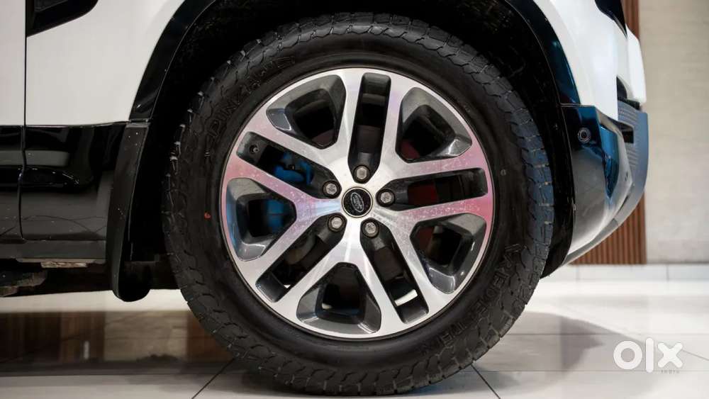 Land Rover Defender, 2024, Petrol