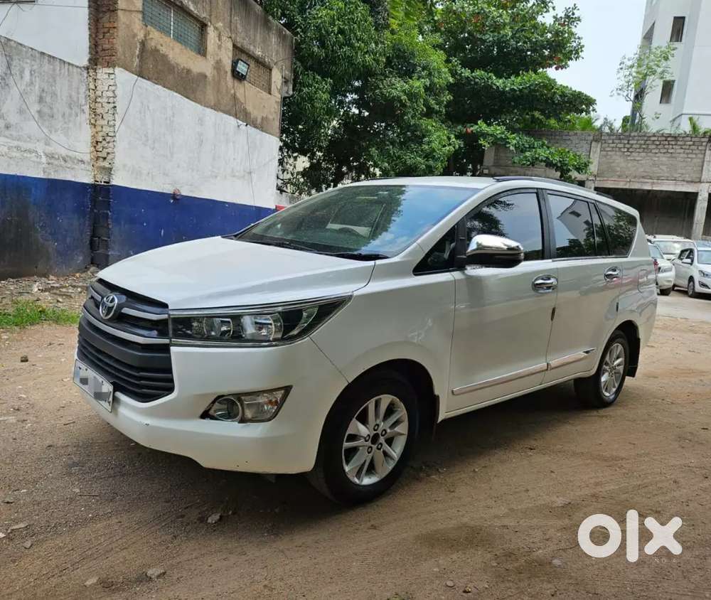 Toyota Innova Crysta 2019 Diesel 200000 Km Driven