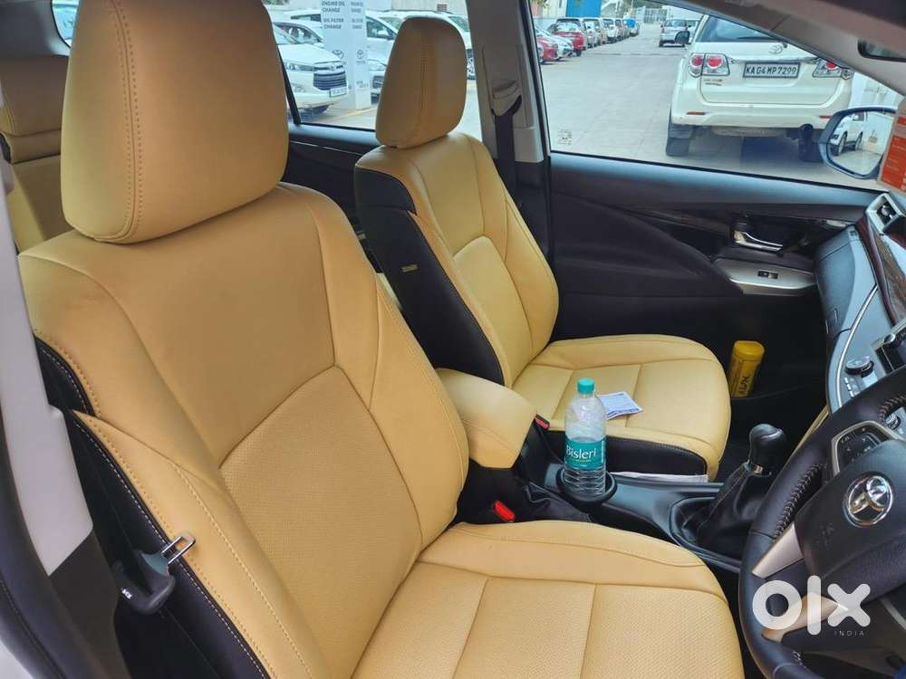 Toyota Innova Crysta 2022 Diesel 30000 Km Driven