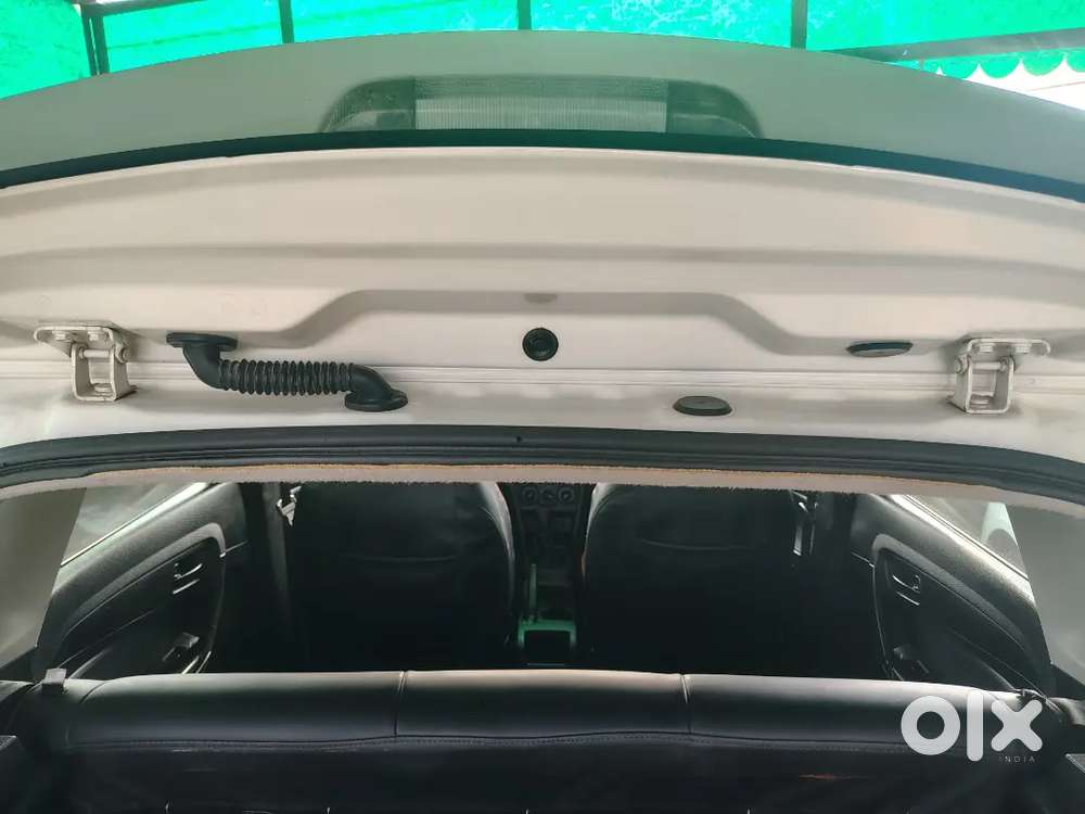 Brezza Lxi Optional 2022 Model 1st Owner 40000km Company Record 2air