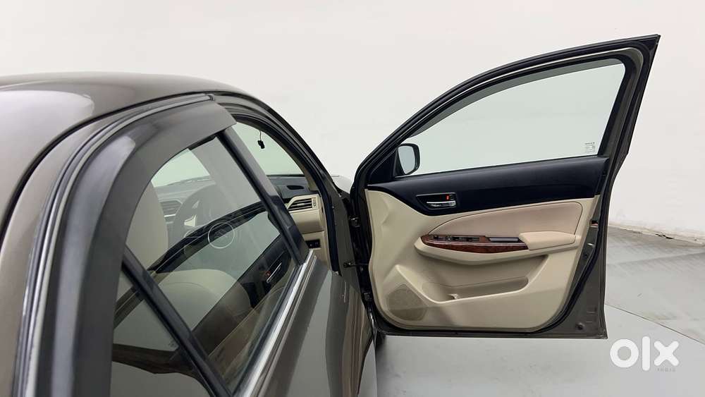 Maruti Suzuki Dzire 1.2 Vxi Amt, 2018, Petrol