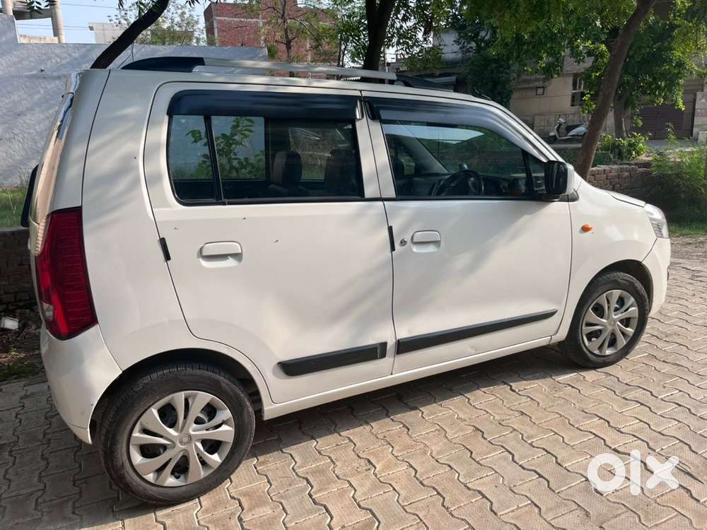Maruti Suzuki Wagon R 2015 Petrol Well Maintained
