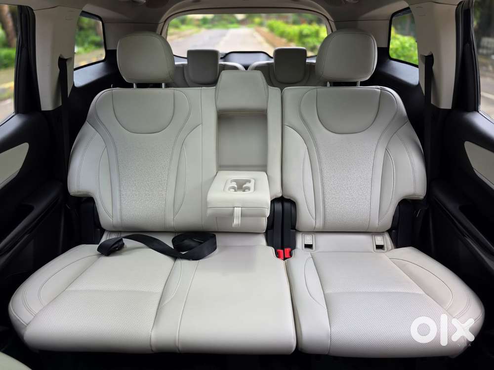 Mahindra Xuv700 2.2 Ax 7 Diesel At Luxury Pack Str, 2022, Diesel