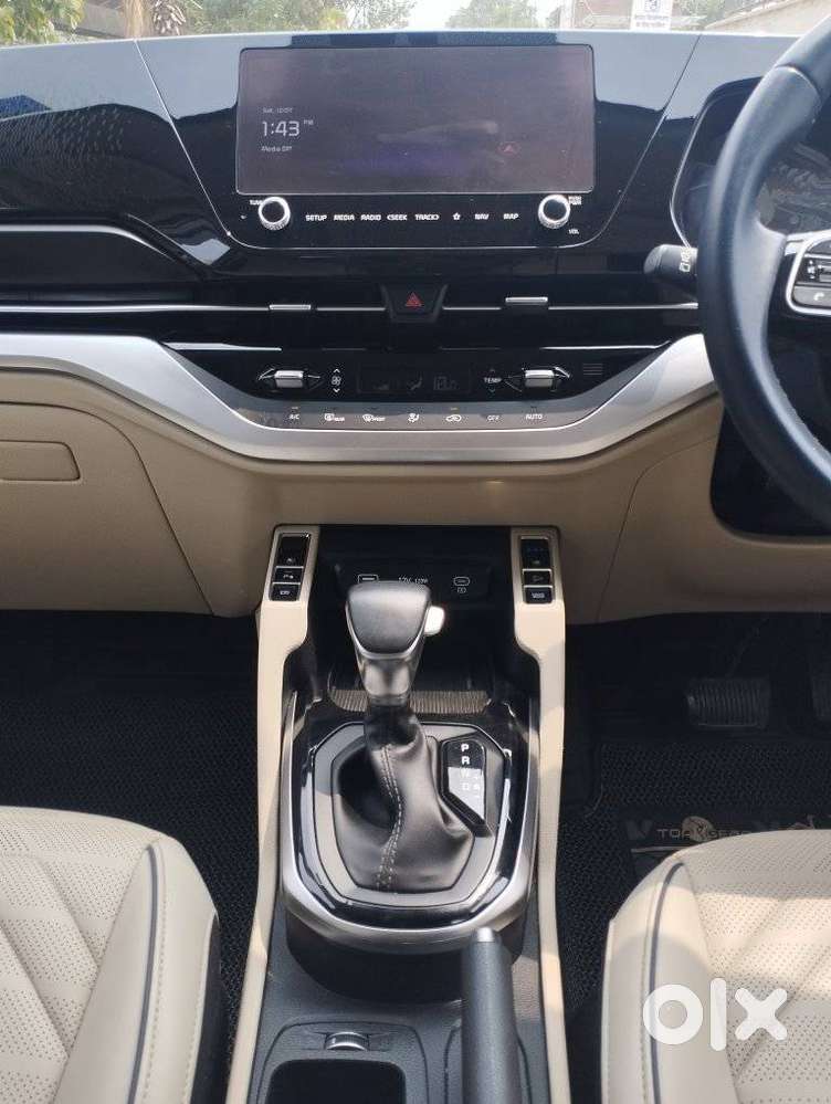 Kia Carens 1.4 Luxury Plus Dct 7 Str, 2022, Petrol