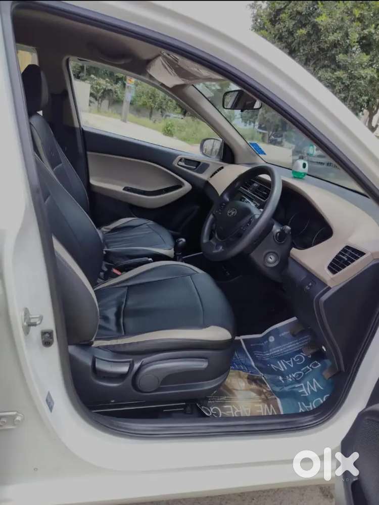 Hyundai Elite I20 2020 Petrol 30000 Km Driven