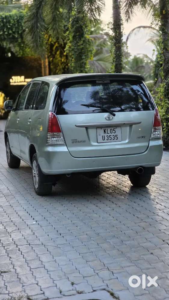 Siingle Owner Used Innova G Company Maintained