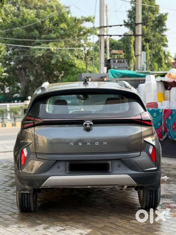 Tata Nexon Creative 1.2 Revotron Petrol 6 Amt, 2026, Petrol