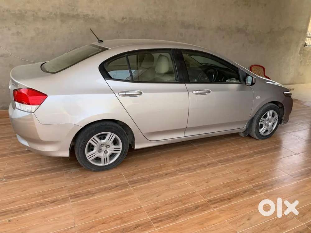 Honda City Zx Vtec 2010 Model