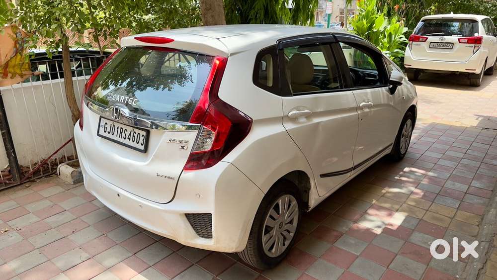 Honda Jazz Automatic 1.2 Petrol Cvt2016july First Owner Full Insurance