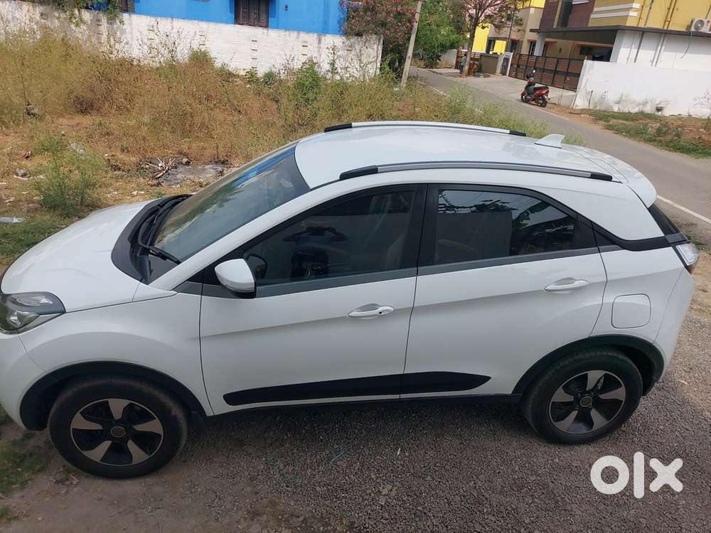 Tata Nexon 2018 Diesel 100000 Km Driven