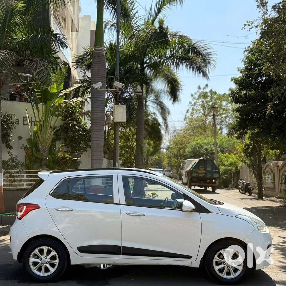 Hyundai Grand I10 2013 Petrol Automatic Well Maintained