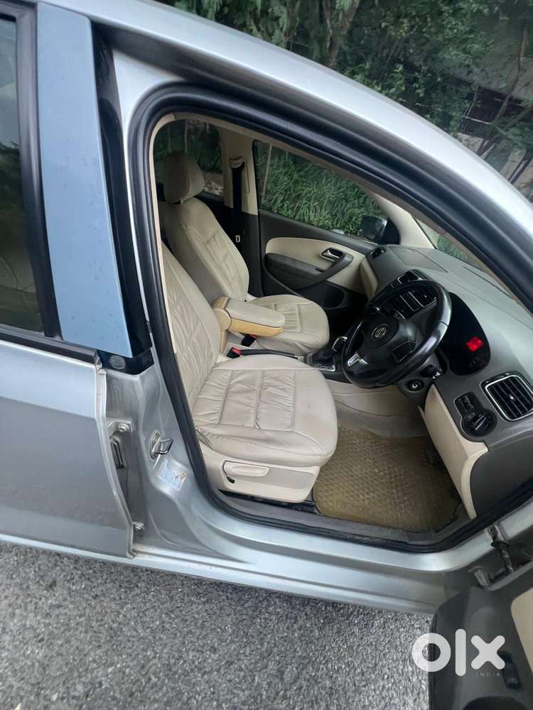 Volkswagen Vento 2010-2013 Petrol Highline, 2011, Petrol