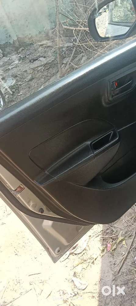 Maruti Suzuki Swift 2013 Petrol