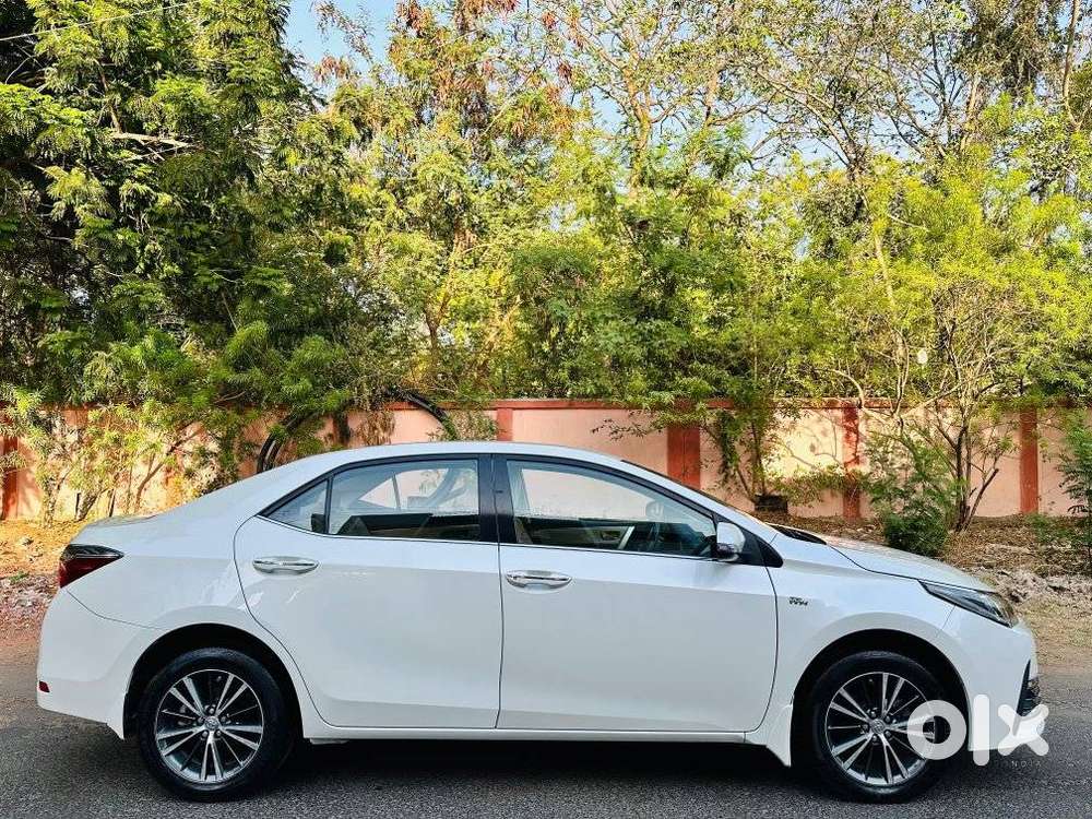 Toyota Corolla Altis 1.8 Gl, 2017, Petrol