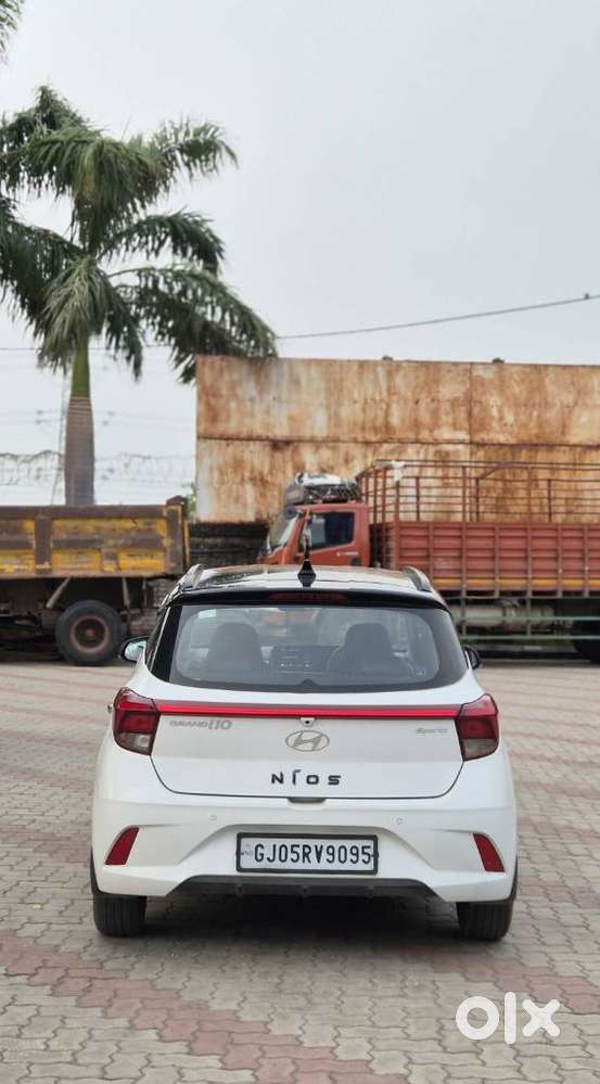 Hyundai Grand I10 Nios Sportz 1.2 Kappa Cng, 2023, Cng & Hybrids