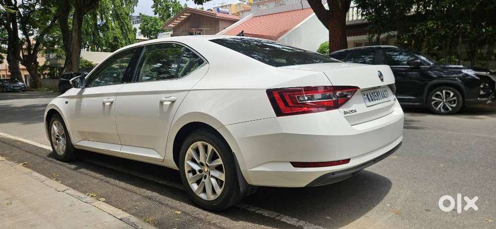 Skoda Superb Lk 1.8 Tsi At, 2018, Petrol
