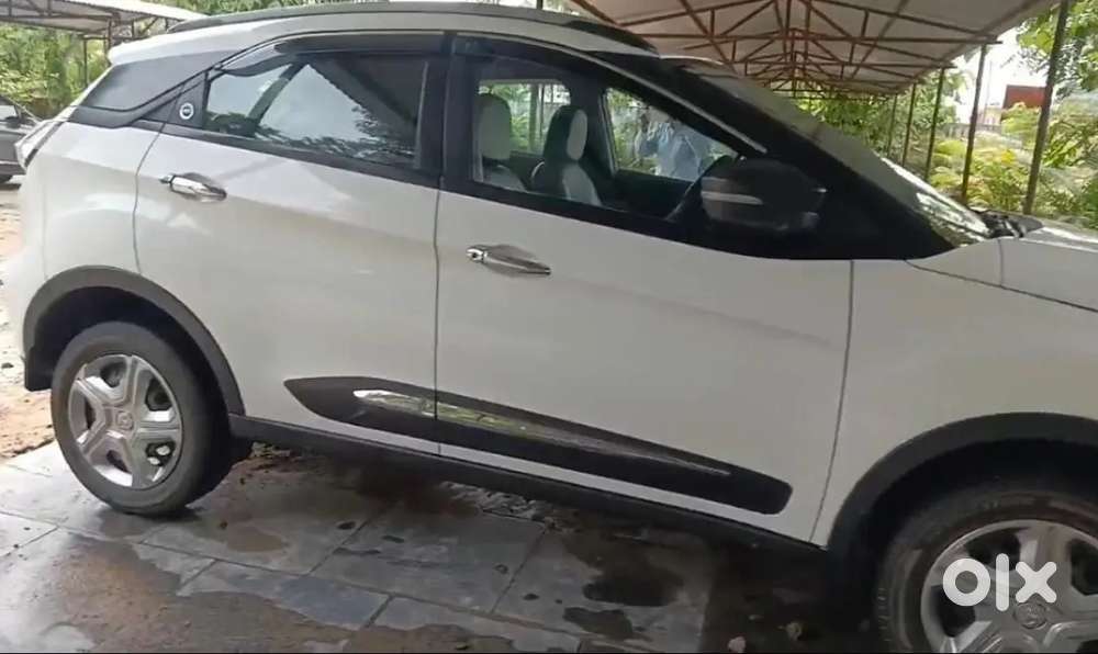 Tata Nexon Xm Revotron 2023