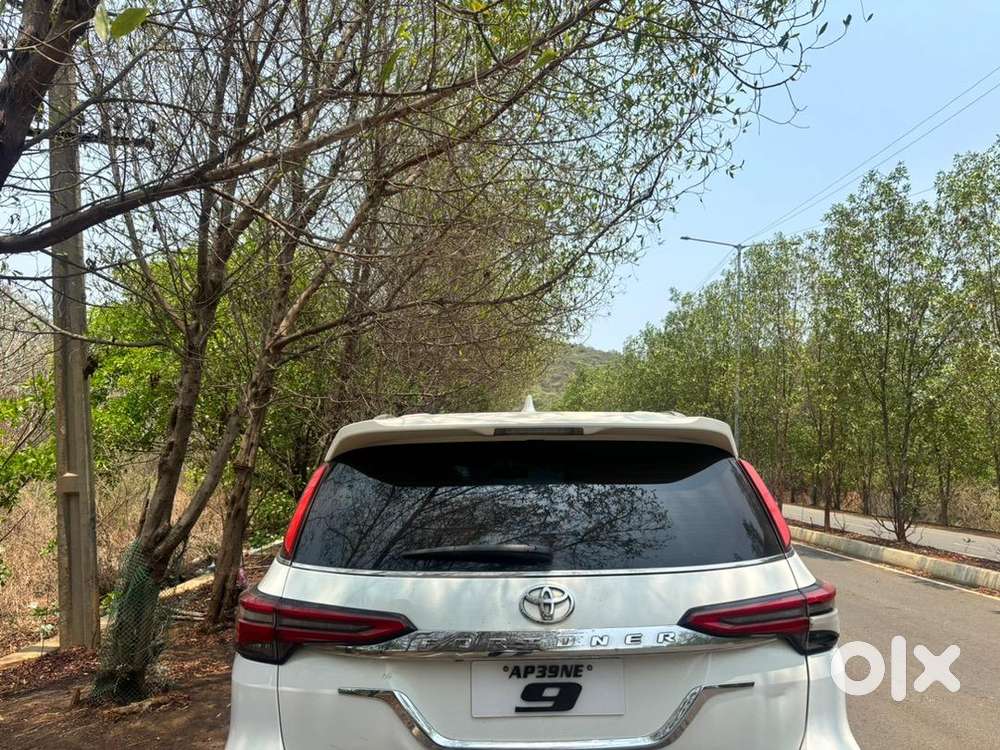 Toyota Fortuner 2022 Diesel 130028 Km Driven