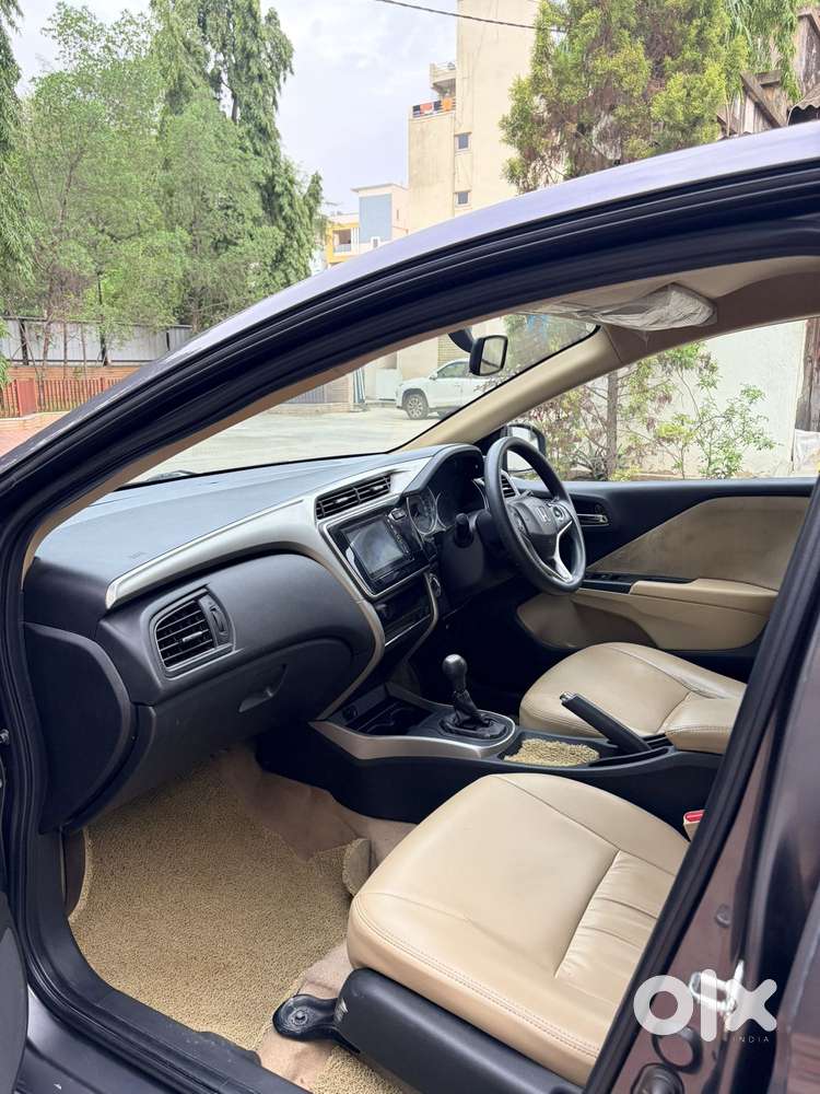 Honda City I-vtec V, 2017, Petrol