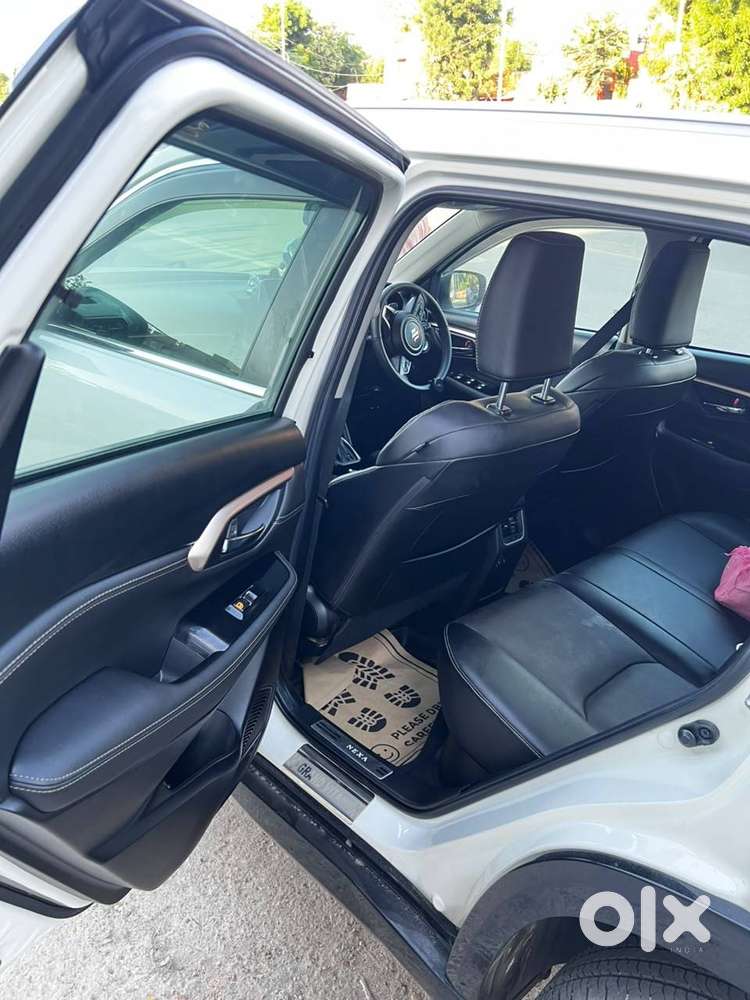 2024 Maruti Suzuki Grand Vitara Top Model Strong Hybrid Alpha+