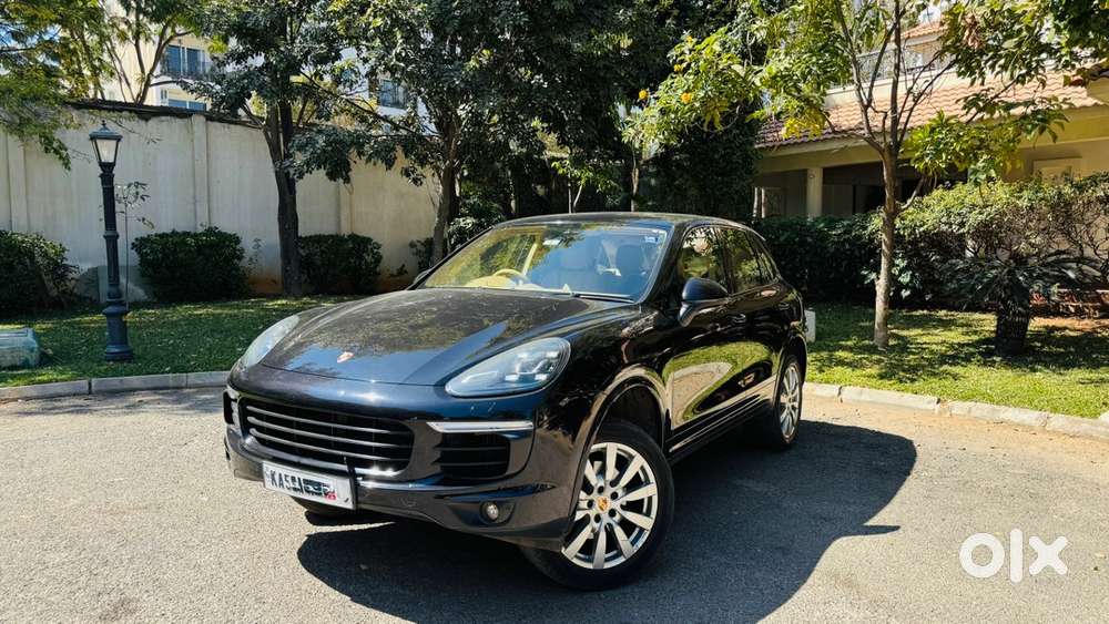 Porsche Cayenne 2017 Diesel Well Maintained