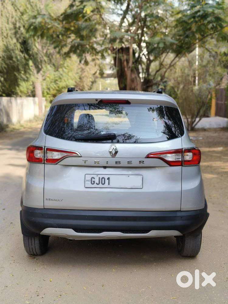 Renault Triber Rxz, 2023, Petrol