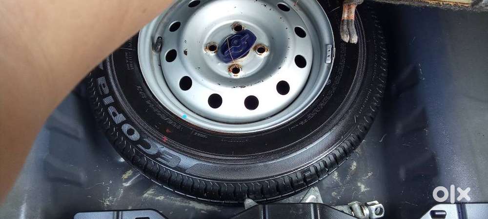 Maruti Suzuki Dzire 1.2 Lxi, 2017, Petrol