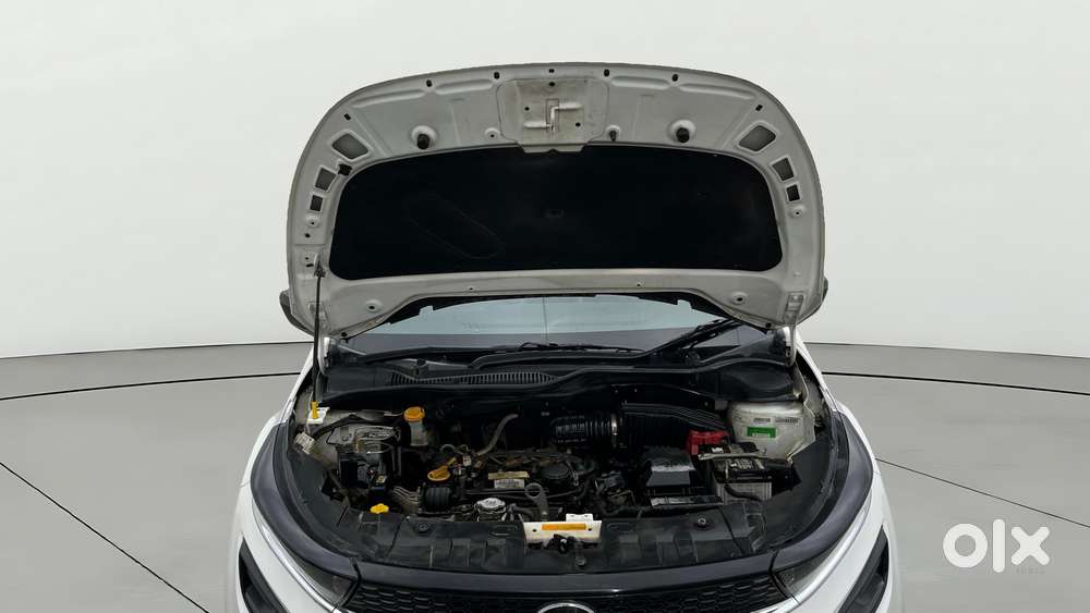 Tata Altroz 1.2 Xe Plus Petrol, 2022, Petrol