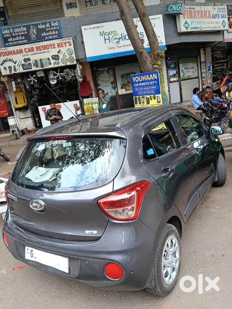 Hyundai Grand I10 2020 Petrol 26741 Km Driven