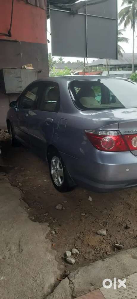 Honda City Zx 2005 Petrol Well Maintained