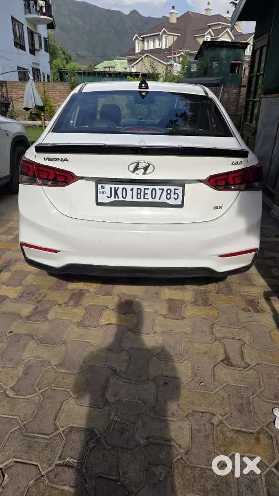Hyundai Verna Automatic