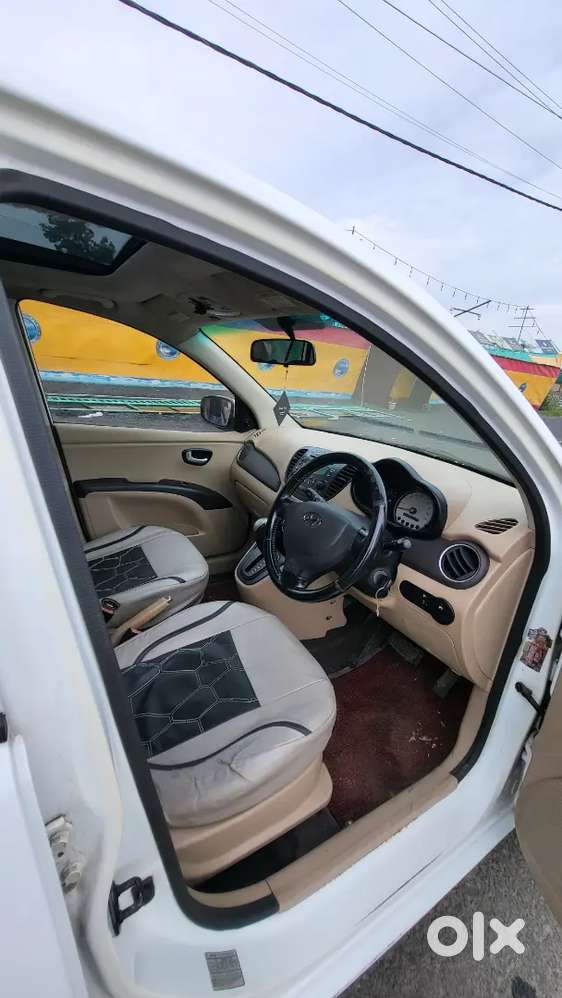 Hyundai I10 Asta Petrol Automatic With Sunroof
