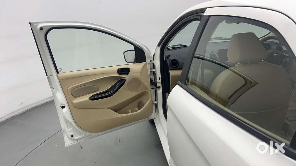 Ford Figo Aspire Titanium, 2021, Petrol