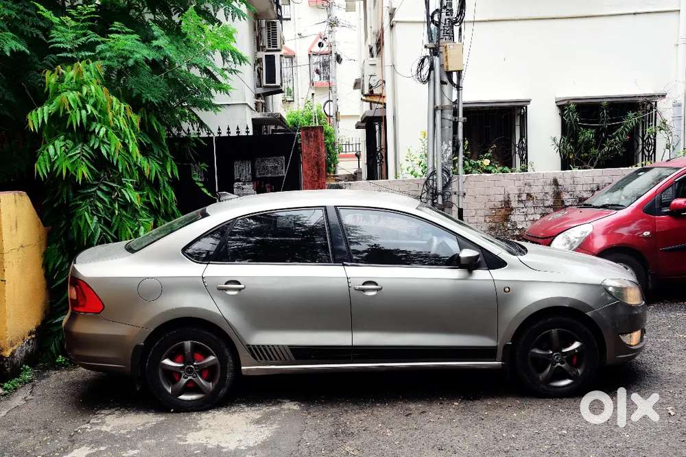Skoda Rapid Elegance Tdi 2012 Diesel Car