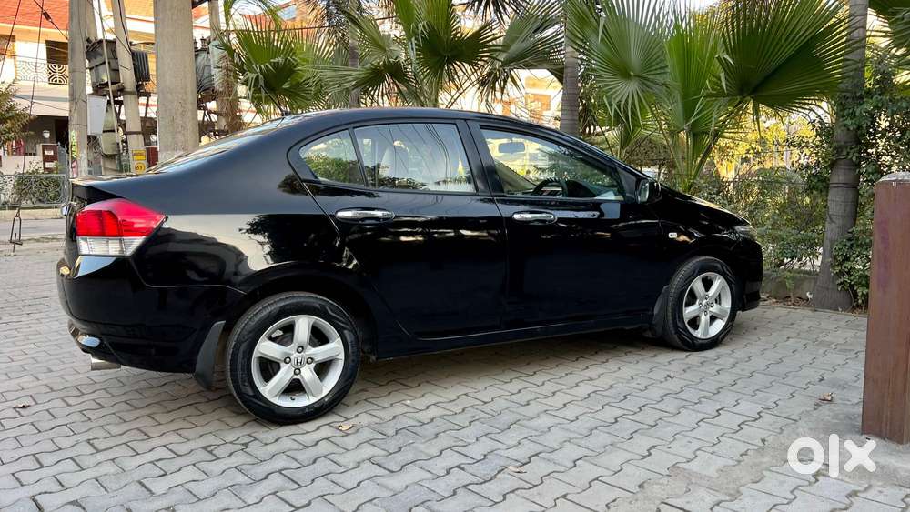Honda City V Mt Exclusive, 2010, Petrol