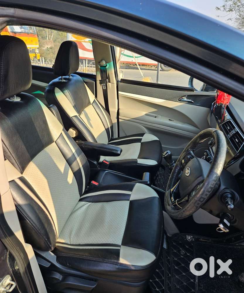 Mahindra Marazzo M6, 2018, Diesel