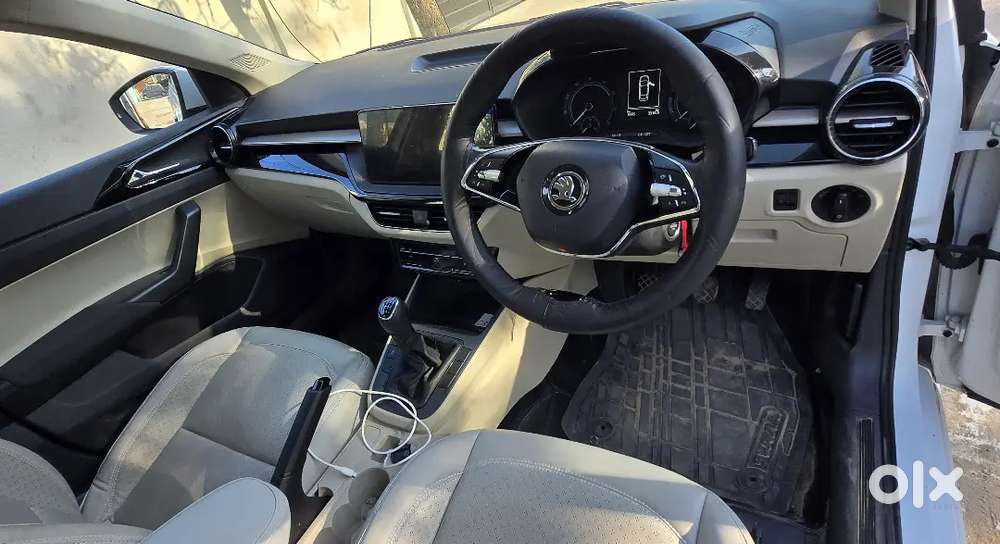 Skoda Slavia 2024 Petrol 1.5 Turbo