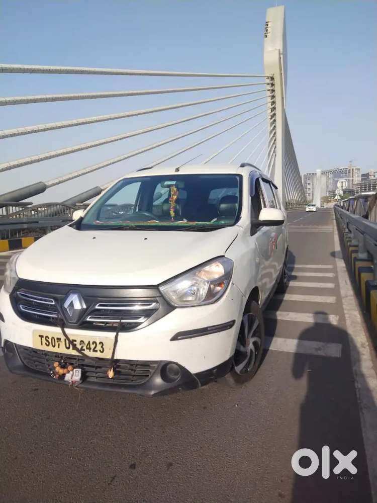 Renault Lodgy 2017 Diesel 130200 Km Driven