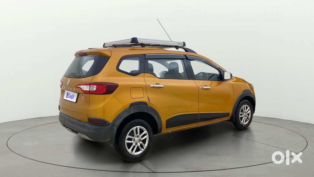 Renault Triber Rxt, 2022, Petrol