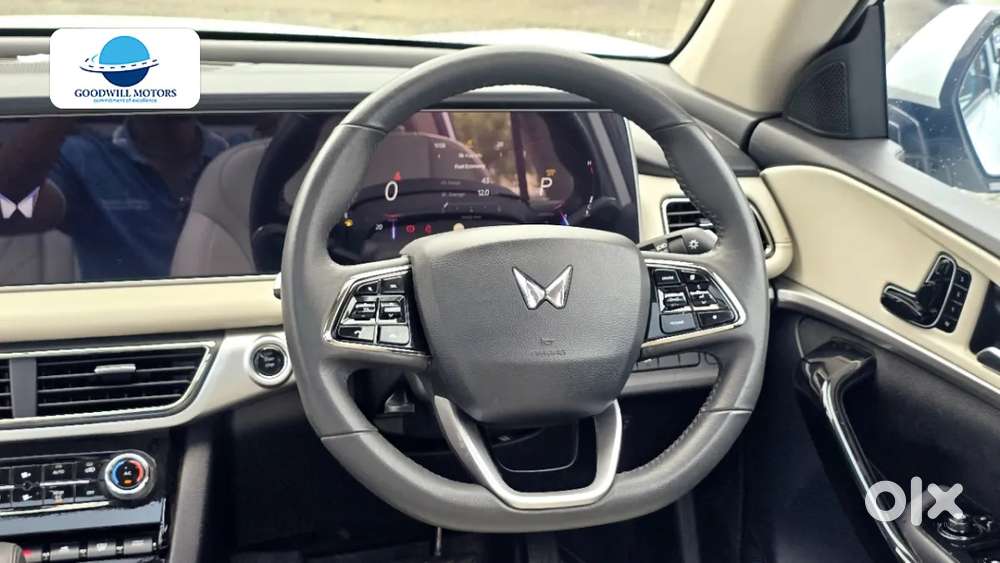 Mahindra Xuv700, 2025, Diesel