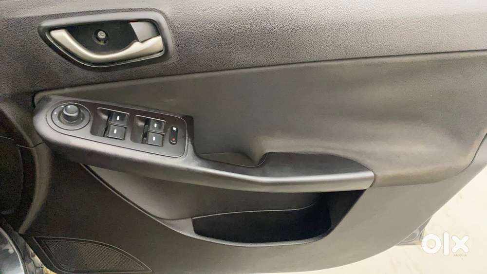 Tata Zest  1.2 Revotron Xt, 2014, Petrol