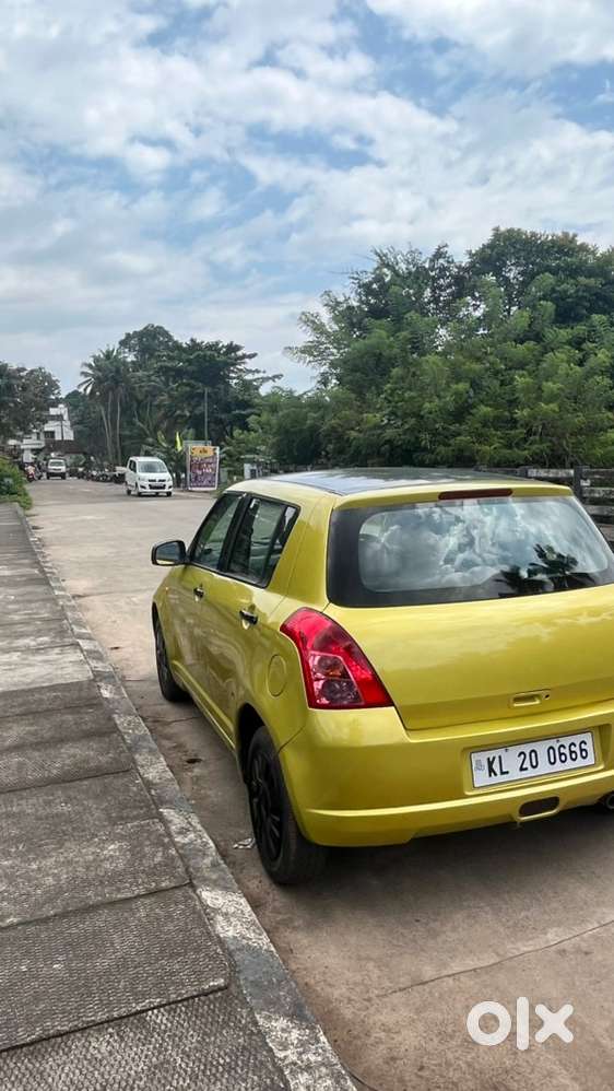 Maruti Suzuki Swift Petrol 2006