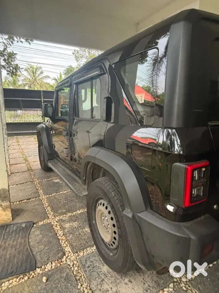 Mahindra Thar Roxx 2025