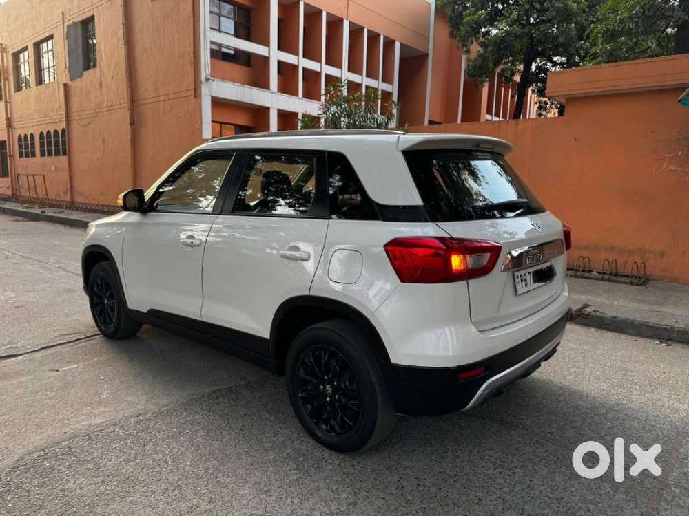 Maruti Suzuki Brezza 1.5 Zxi Smart Hybrid, 2021, Petrol