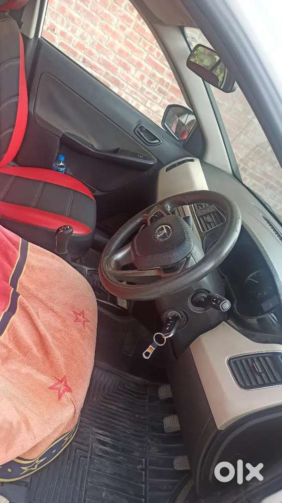Tata Zest 2015 Manipur Showroom Garini Ac ,music ,all New 4 Tyres