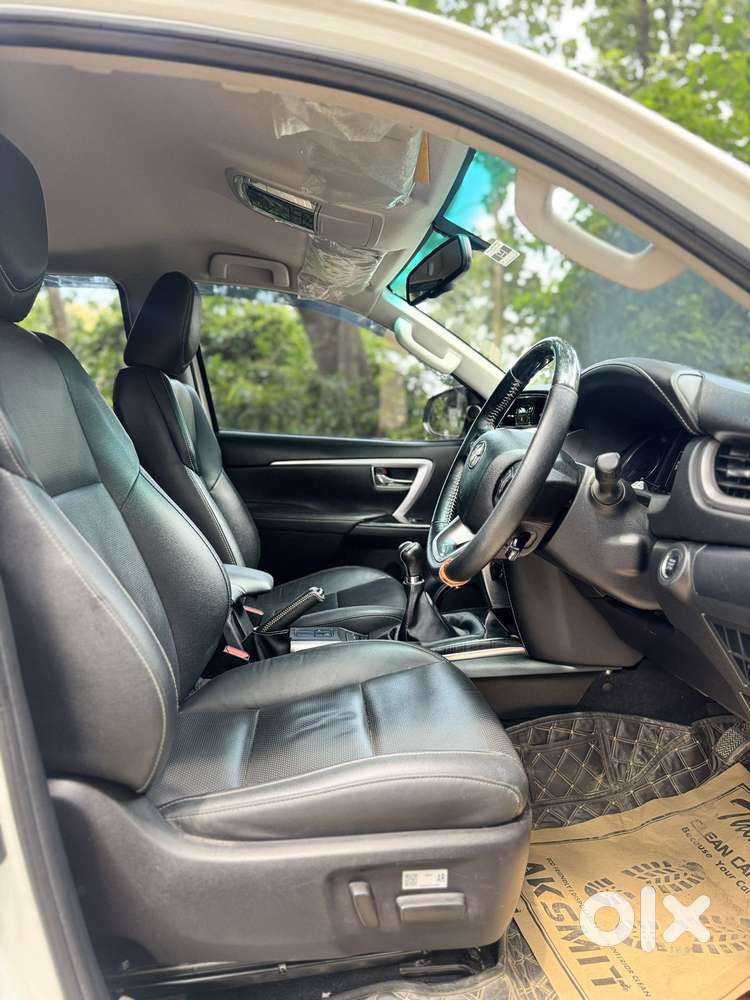 Toyota Fortuner 4x2 Mt 2.8 Diesel, 2023, Petrol