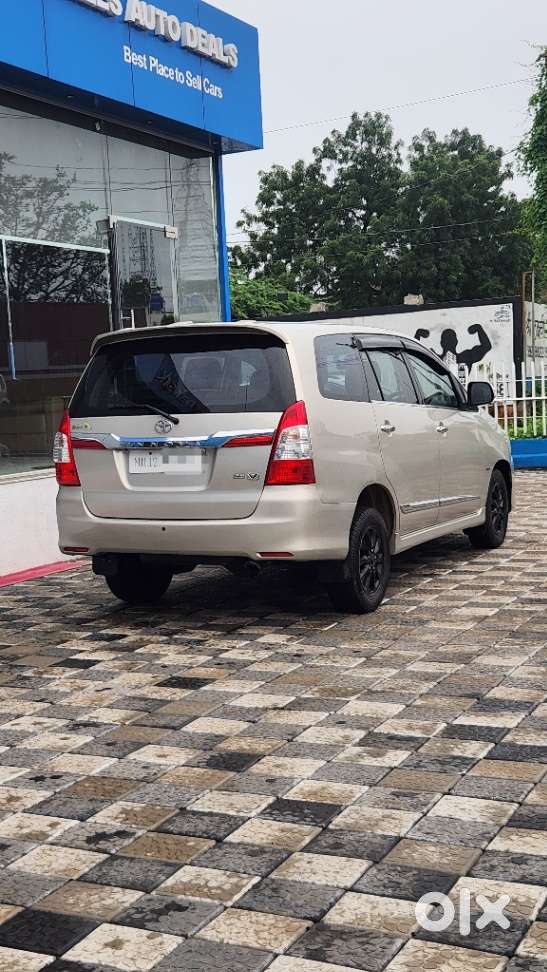 Toyota Innova 2.5 V 8 Str, 2015, Diesel